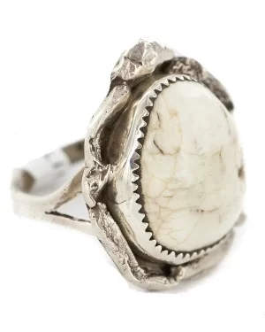 Handmade Certified Authentic Navajo .925 Sterling Silver Natural White Buffalo Native American Ring 18297-2