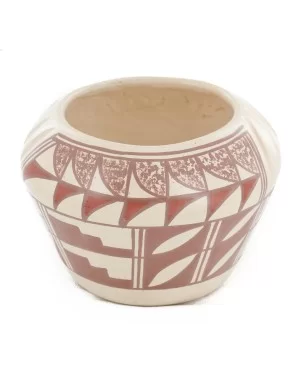 $150 Handmade Handpainted Certified Authentic Hopi R.Tsinnij Keams Canyon Native American Pottery 1 102494-14 $150 Handmade Handpainted Certified Authentic Hopi R.Tsinnij Keams Canyon Native American Pottery 1 102494-14