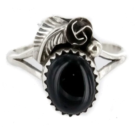 Handmade Certified Authentic Navajo .925 Sterling Silver Black Onyx Native American Ring Size 8 26203-4 Handmade Certified Authentic Navajo .925 Sterling Silver Black Onyx Native American Ring Size 8 26203-4
