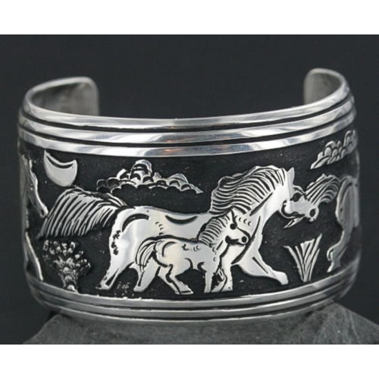 .925 Sterling Silver Sterling Handmade Horse Certified Authentic Navajo Storyteller Native American Bracelet 390673566471 .925 Sterling Silver Sterling Handmade Horse Certified Authentic Navajo Storyteller Native American Bracelet 390673566471