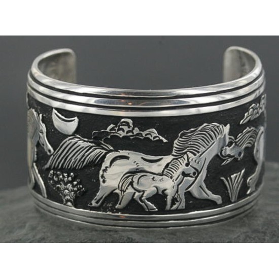 .925 Sterling Silver Sterling Handmade Horse Certified Authentic Navajo Storyteller Native American Bracelet 390673566471 .925 Sterling Silver Sterling Handmade Horse Certified Authentic Navajo Storyteller Native American Bracelet 390673566471