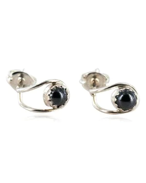 27105-8 Navajo .925 Sterling Silver Hematite Stud Earrings 27105-8 Navajo .925 Sterling Silver Hematite Stud Earrings