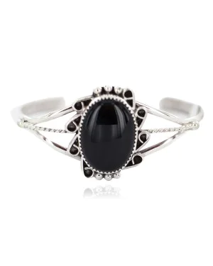 Handmade Navajo Certified Authentic .925 Sterling Silver Natural Black Onyx Native American Bracelet 18197-2 Handmade Navajo Certified Authentic .925 Sterling Silver Natural Black Onyx Native American Bracelet 18197-2